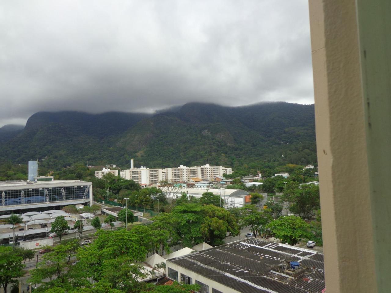 Ap. Em Frente Ao Rio Centro *